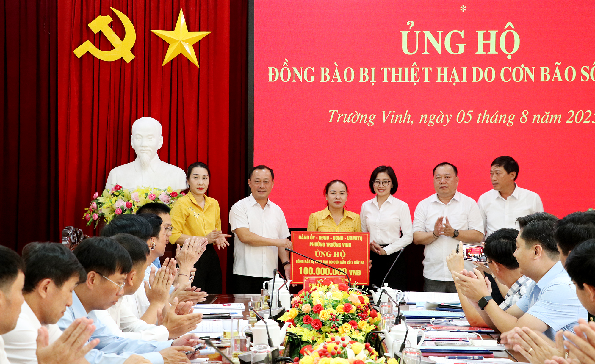 Anh-tin-bai